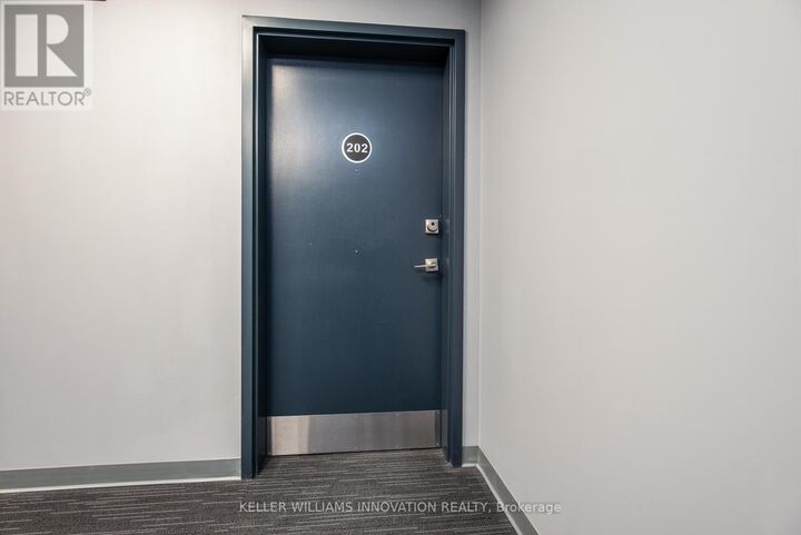 Property Photo: 10 Queen Street 202 ON N5R 3H8