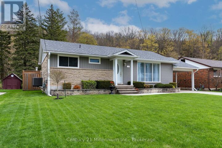 Property Photo:  181 7th Avenue East  ON N4K 2W8 