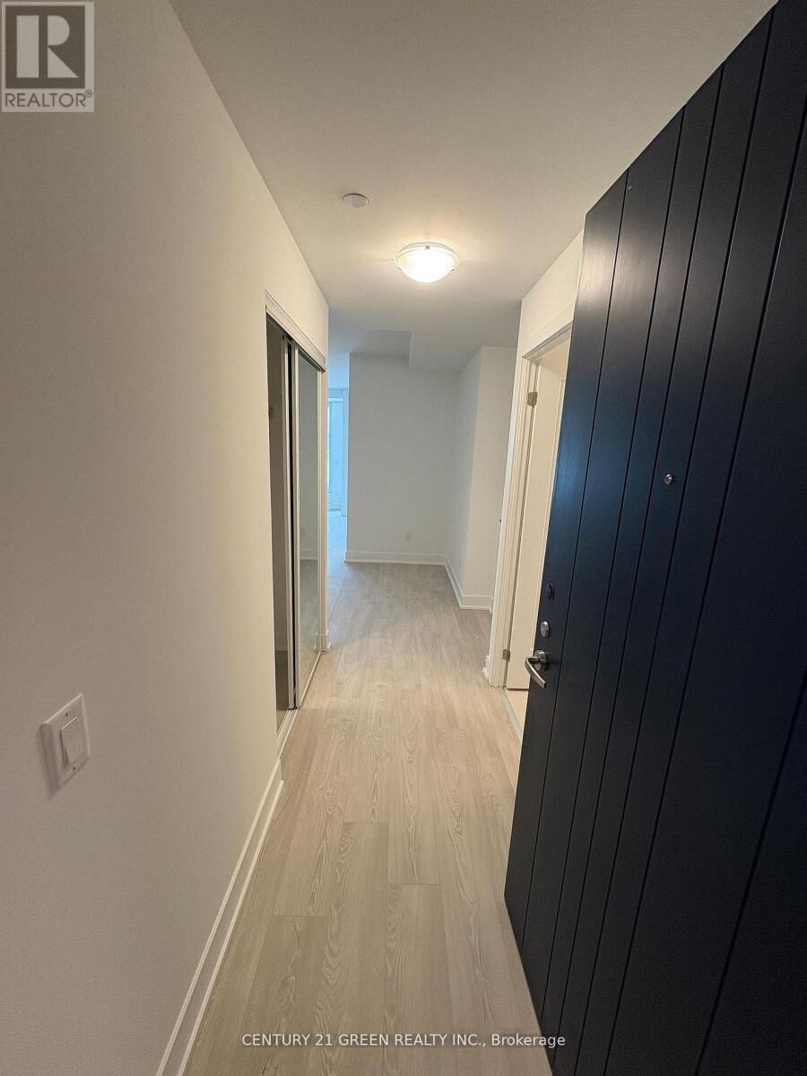 Property Photo: 2545 Simcoe Street North 219 ON L1L 0W3