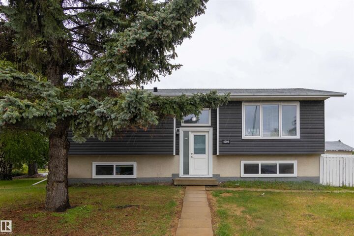 4004 88 Street NW — photo 1