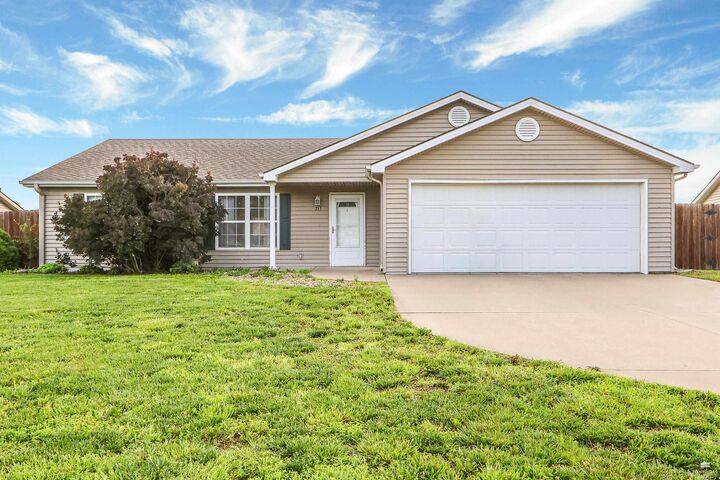 Property Photo: 213 Brooklawn Drive KS 66502
