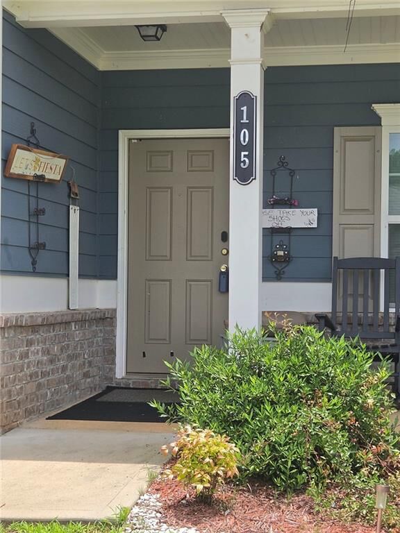 Property Photo:  105 Kaitlyn Circle  GA 31024 