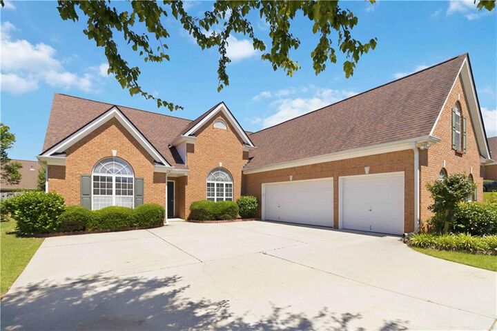 Property Photo:  512 Stoneland Place  GA 30046 