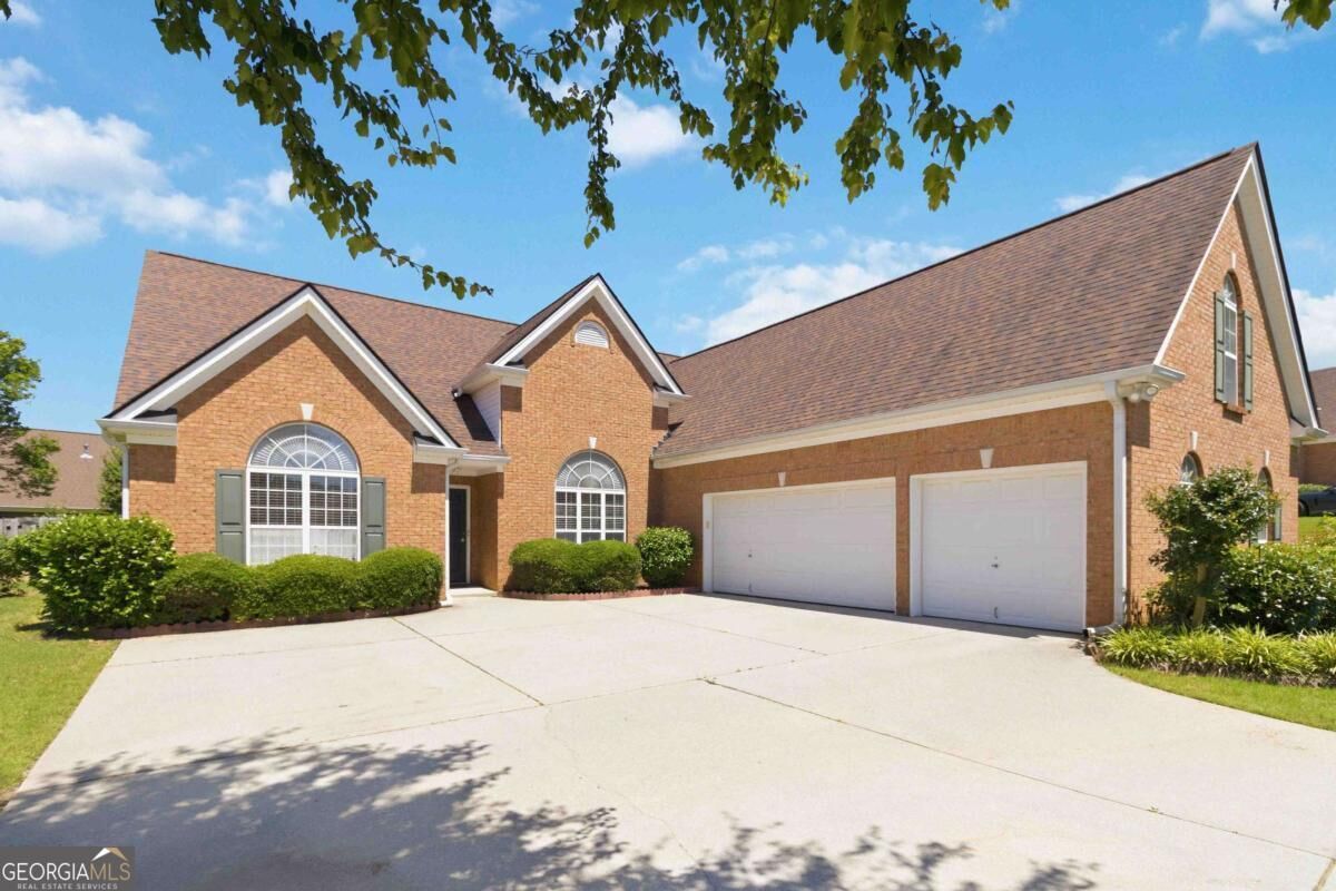 Property Photo: 512 Stoneland Place GA 30046
