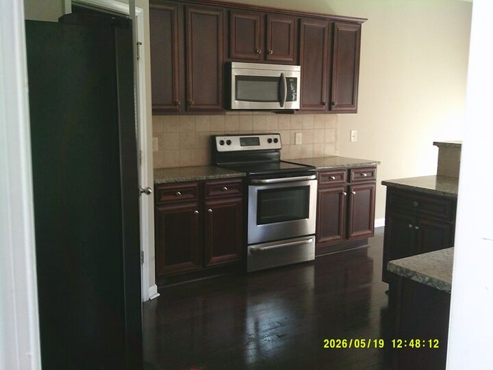 Property Photo:  105 Yellow Jacket Court  GA 30240 