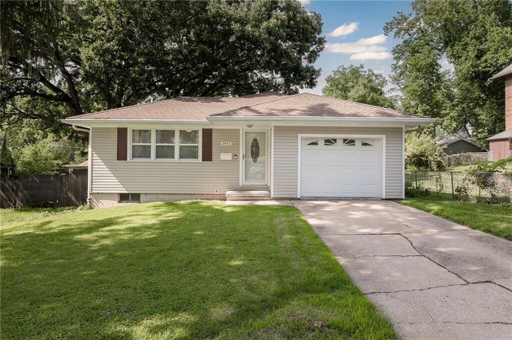 Property Photo:  2611 Pacific Street  MO 64507 