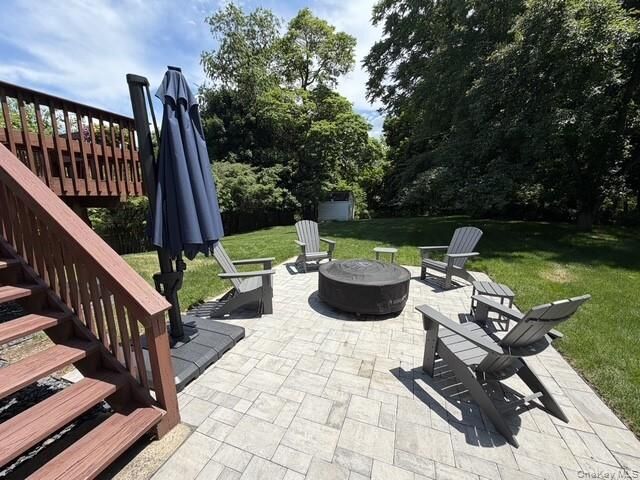 Property Photo:  15 Round Tree Lane  NY 10548 