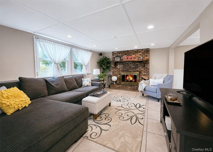 Property Photo: 15 Cabin Lane NY 11733