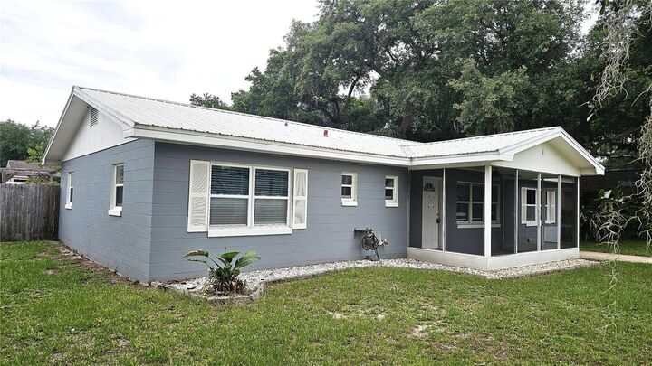 Property Photo: 314 Woodland Drive FL 32726