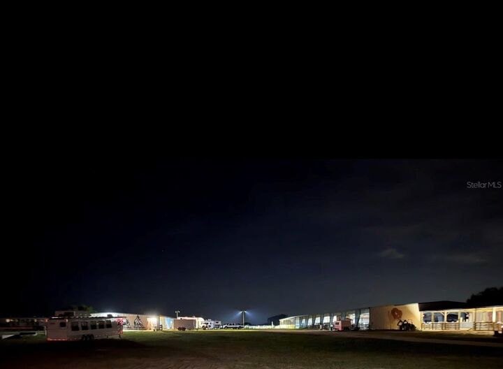 Property Photo: 40812 Grays Airport Road FL 32159