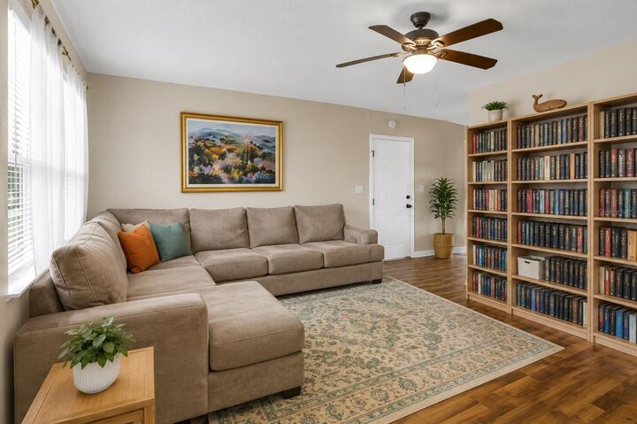 Property Photo:  1733 Larkin Road  FL 34608 