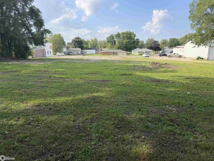 Property Photo:  2120 Washington  IA 50126 