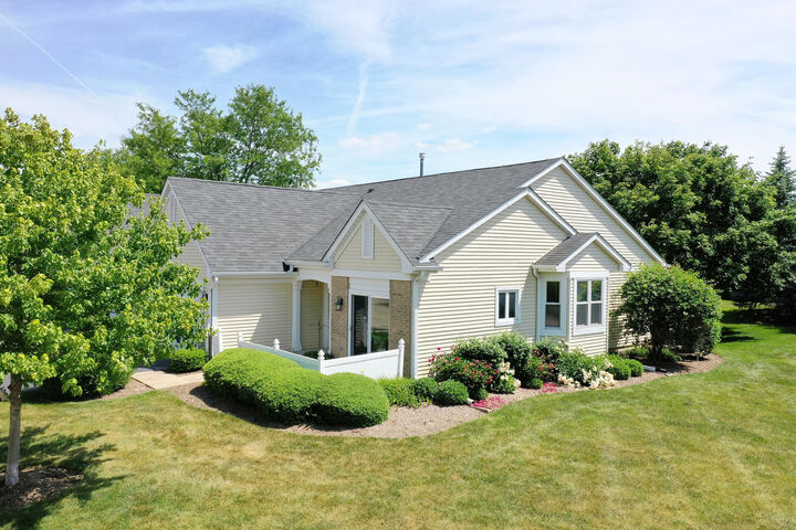 Property Photo: 13161 S Carlisle Court IL 60544