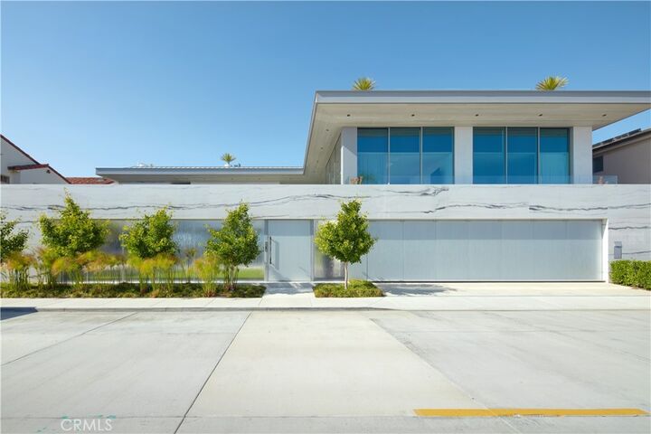 Property Photo:  1220 W Bay Avenue  CA 92661 