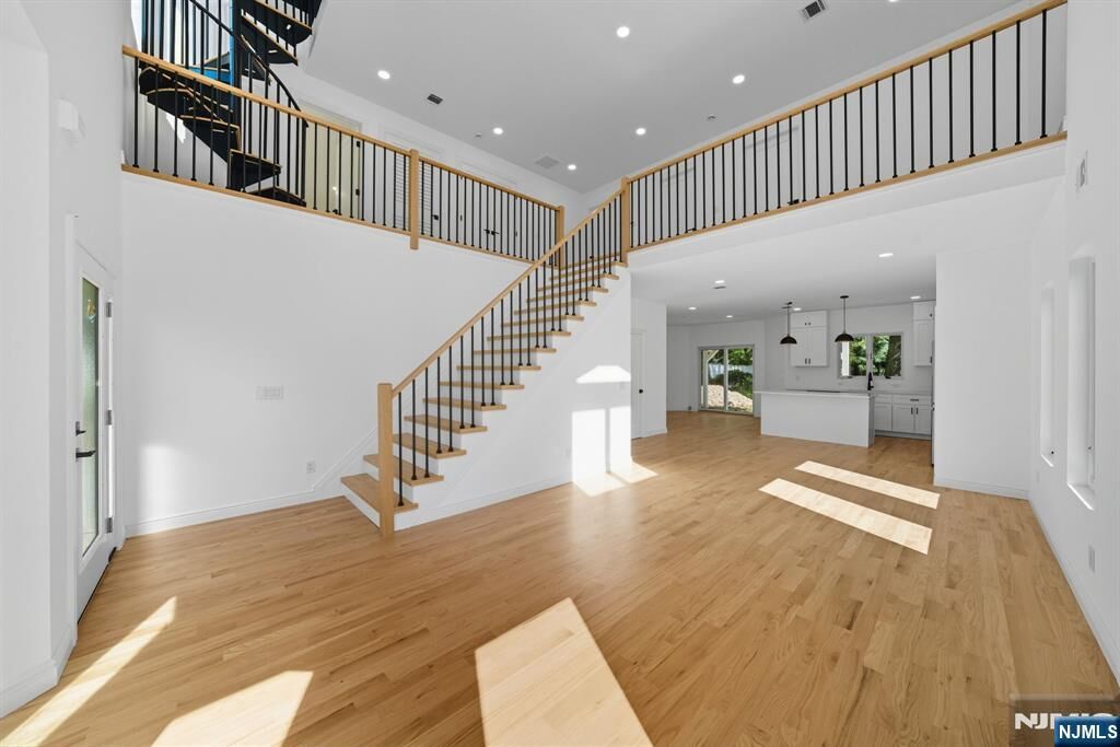 Property Photo:  42 Howland Avenue  NJ 07661 