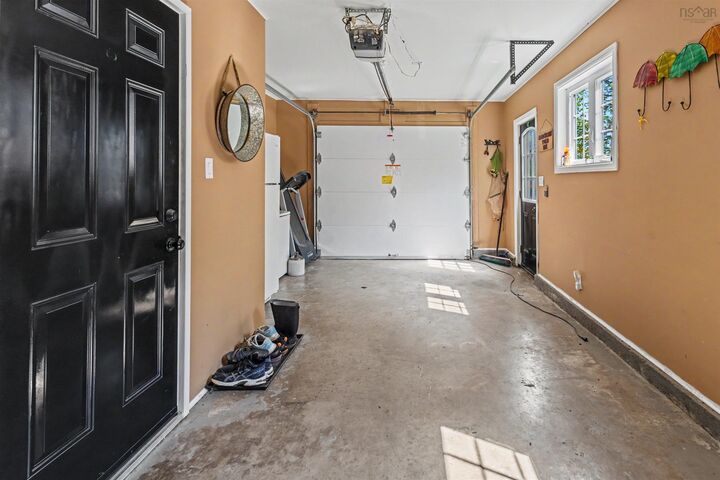 48 Waterville Drive — photo 1