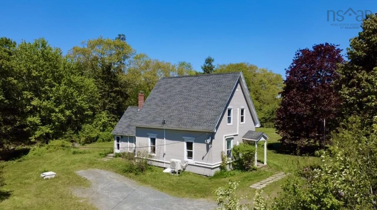Property Photo: 25 Dawson Lane NS B0N 2E0