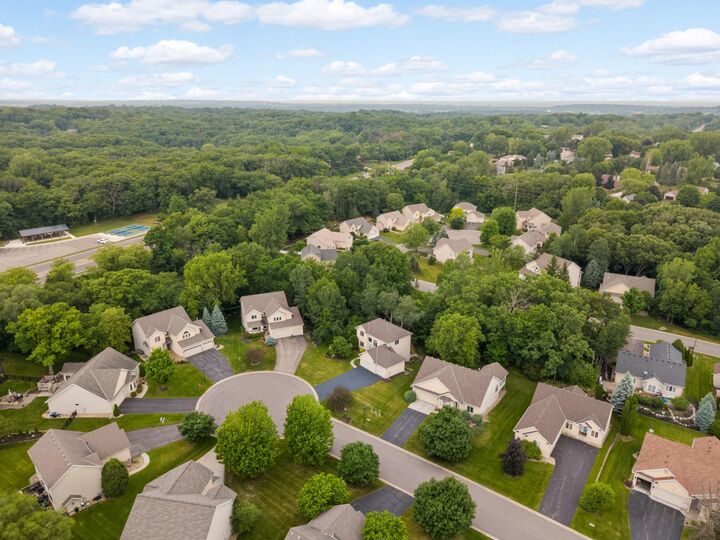 Property Photo: 16098 Kennard Court MN 55044