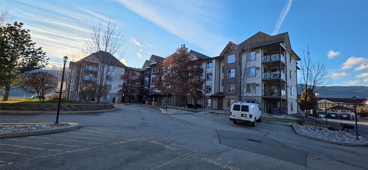 Property Photo:  256 Hastings Avenue 206  BC V2A 2V6 