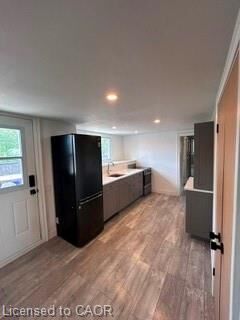 Property Photo:  43 King Street W C  ON L9H 1T5 