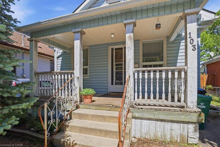 Photo de la propriété:  103 Chalmers Street N  ON N1R 5C1 