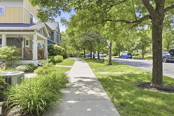 Property Photo:  6 Moser Street 6  MA 01060 