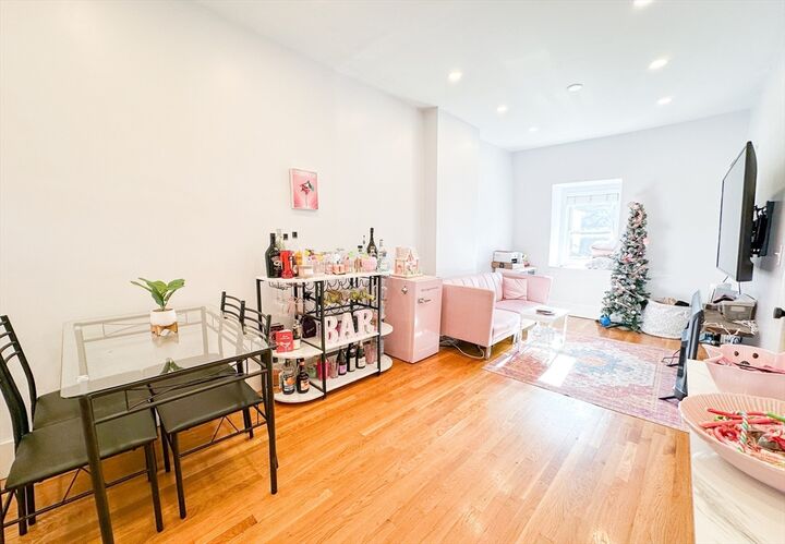 Property Photo:  4 Viking St. 2  MA 02127 