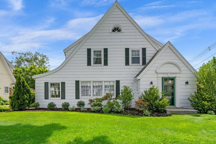 Property Photo:  10 Charlotte Road  MA 01945 