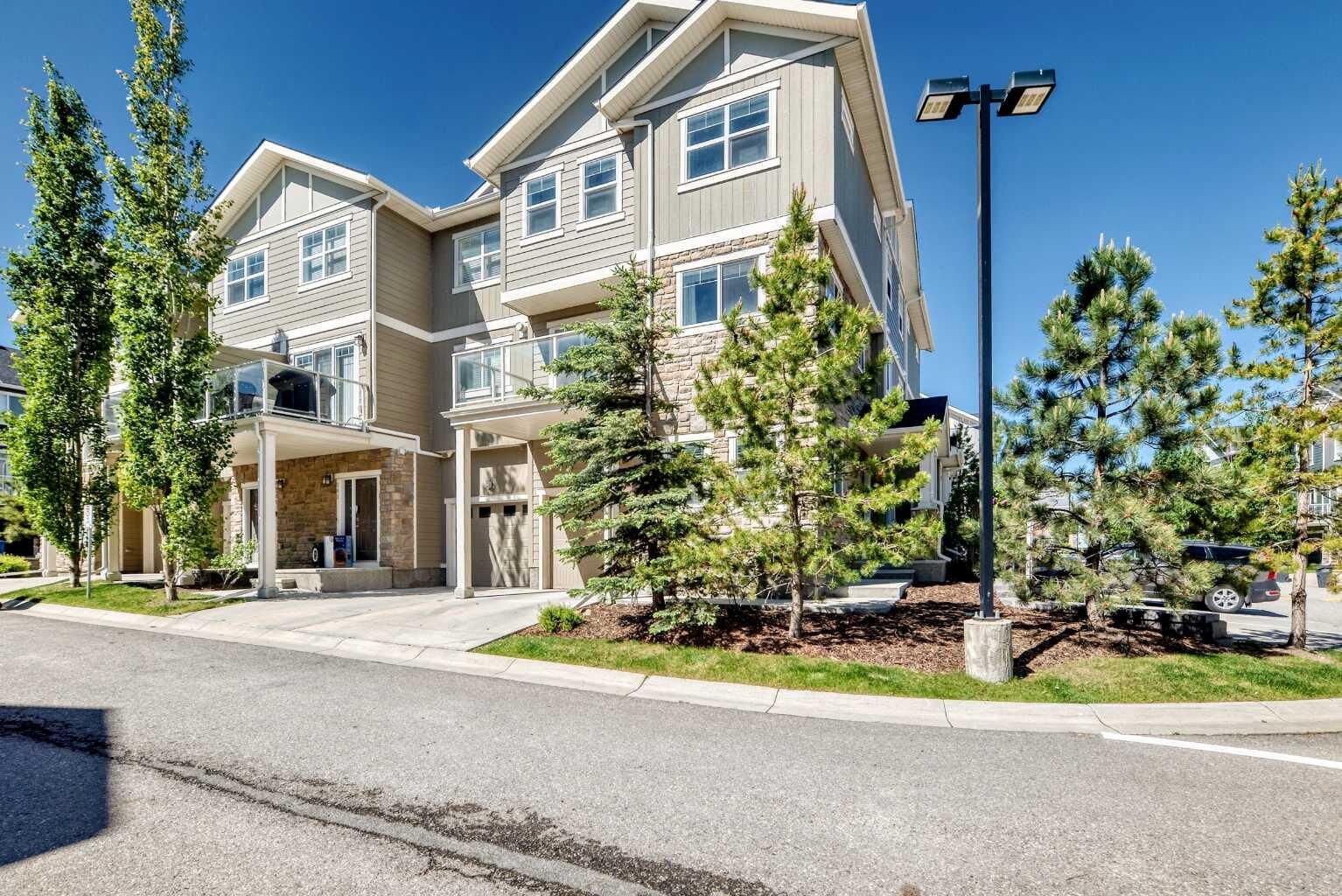 Property Photo:  201 Evanston Manor NW  AB T3P 0R8 
