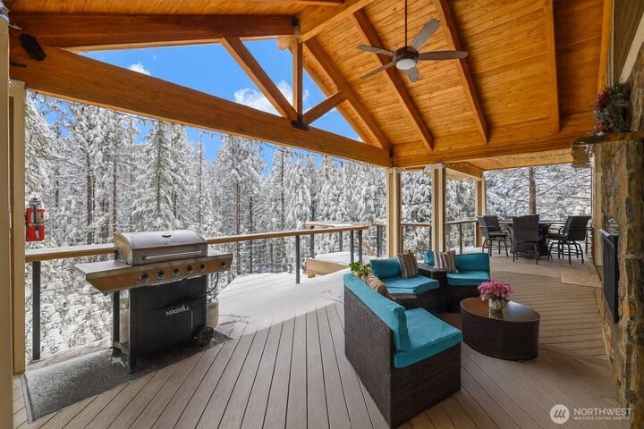 Property Photo: 11474 Westside Road WA 98922