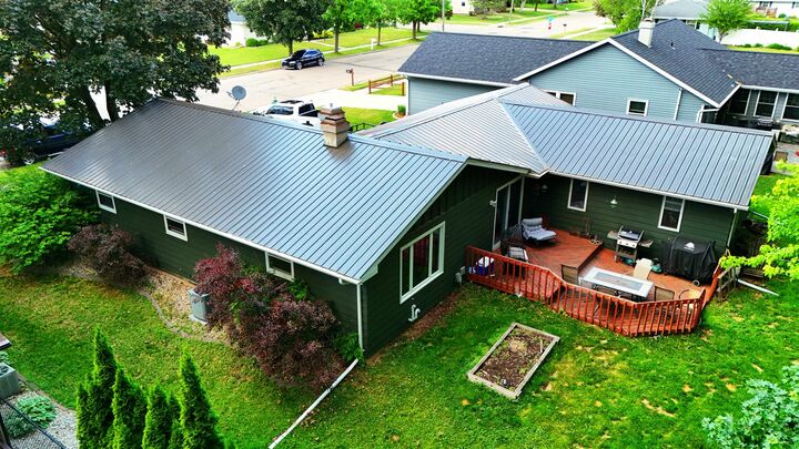 Property Photo:  1708 Thelen Avenue  WI 54130 