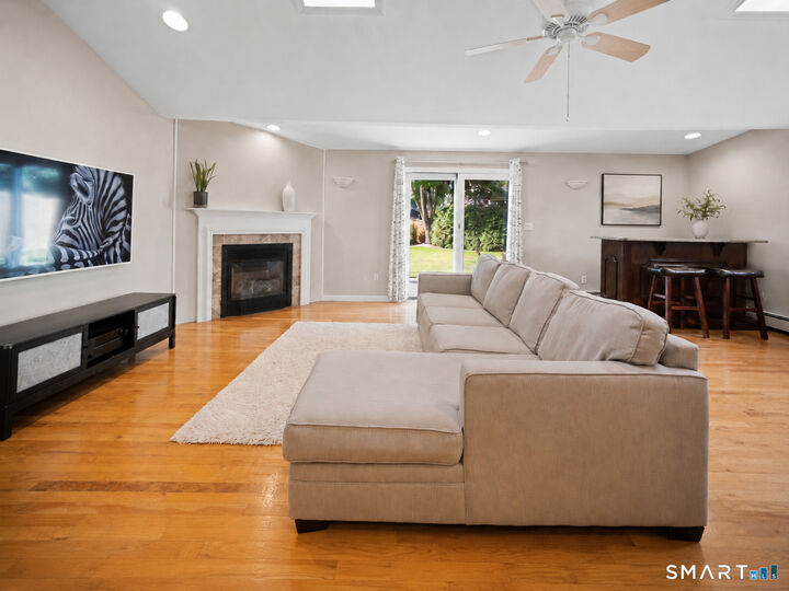 Property Photo:  6 Three Seasons Lane  CT 06851 