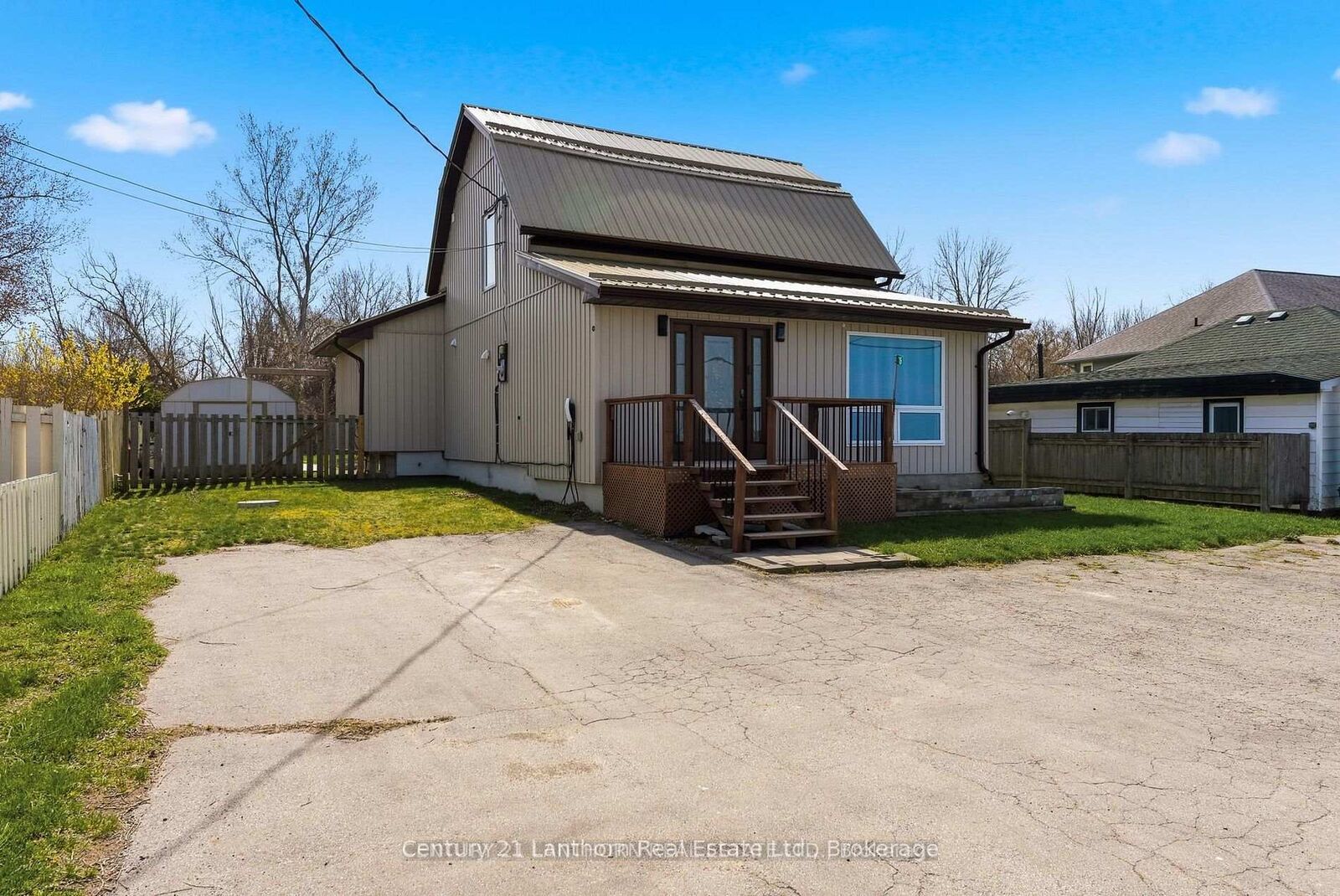 Property Photo:  115 Ridley Street  ON K8N 4Z1 