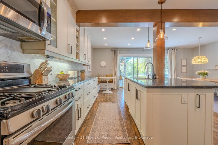 Property Photo: 897 Main Street W ON P1B 2V8