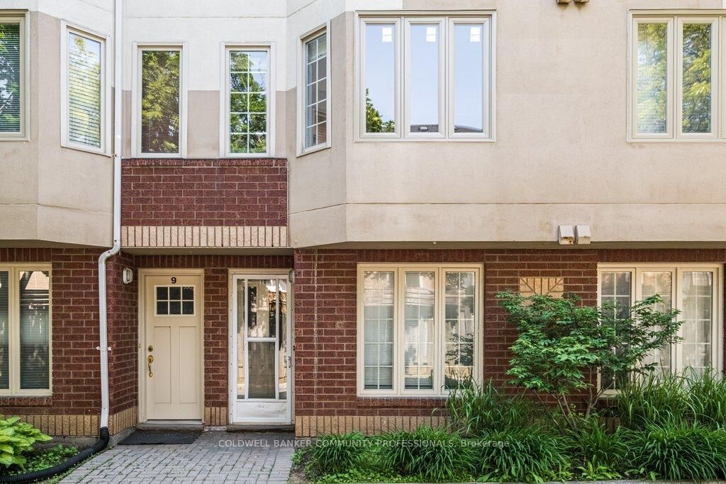 Property Photo: 266 Limeridge Road E 10 ON L9A 2S7