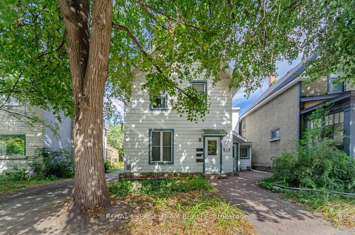 Property Photo: 395 McLeod Street ON K2P 1A5