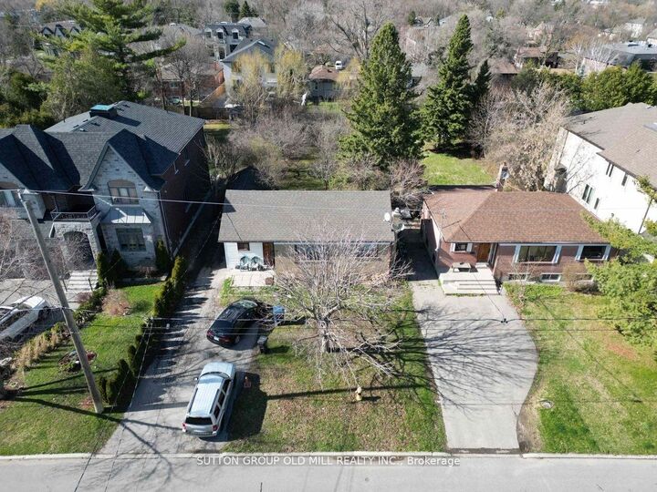 Property Photo: 96 Caines Avenue ON M2R 2L3