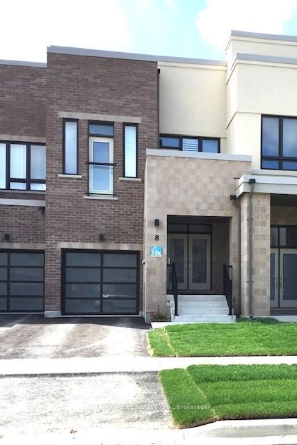 Property Photo: 8 Helliwell Crescent ON L4E 5B6