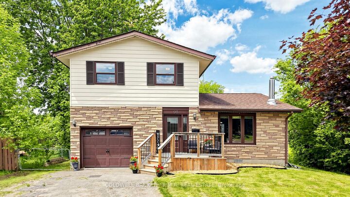 Property Photo: 98 Metro Road S ON L4P 1W2
