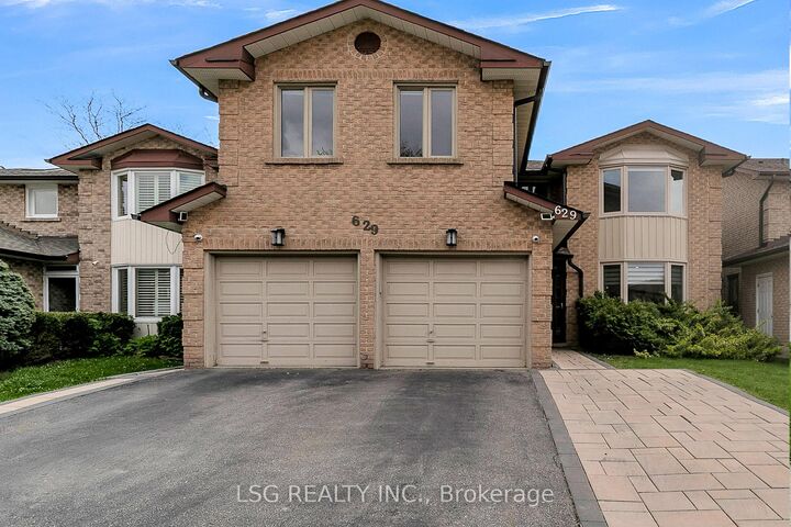 629 York Hill Boulevard — photo 1
