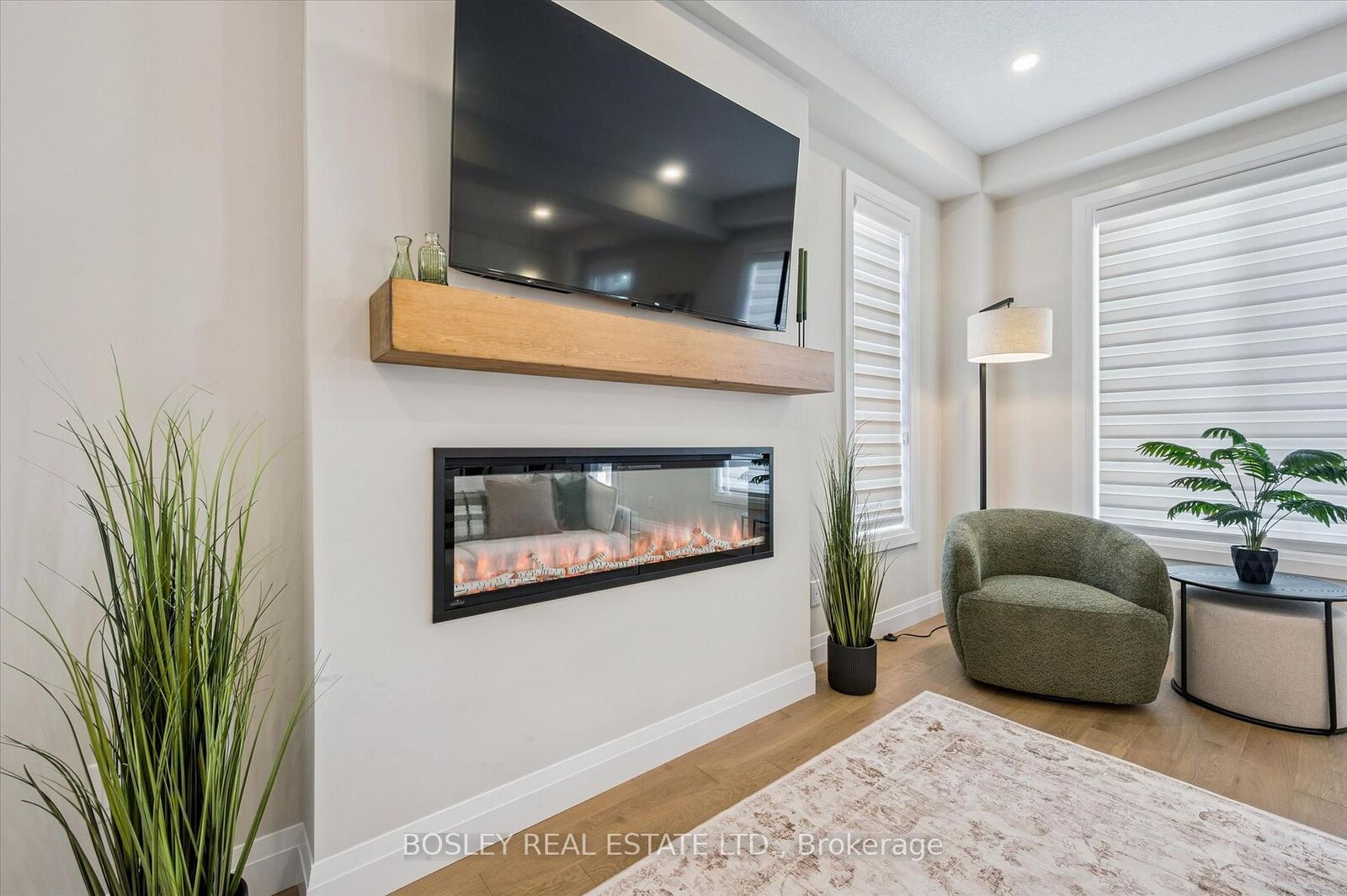Property Photo: 125 Catherine Street ON N3A 2A3