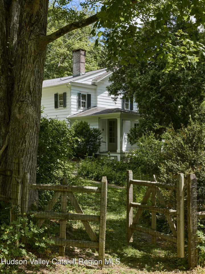 Property Photo:  2498 Salt Point  NY 12514 