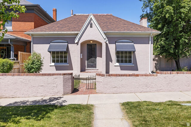 Property Photo: 87 N H St UT 84103