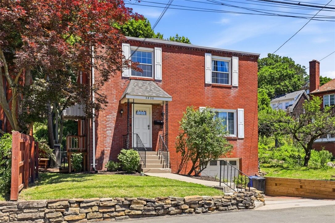 Property Photo:  2830 Fernwald Rd  PA 15217 