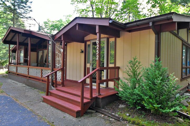 Property Photo:  6252 Clearbrook Drive  MI 48656 