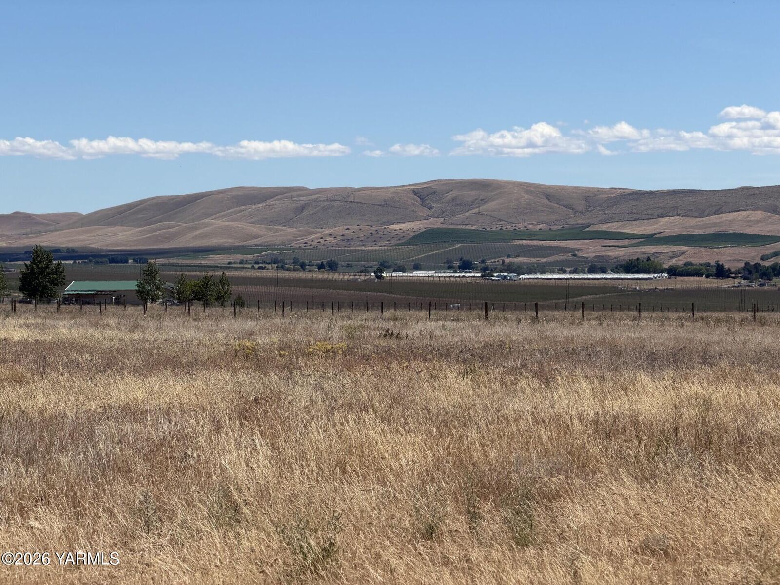 Property Photo:  Nka Mieras Rd  WA 98901 