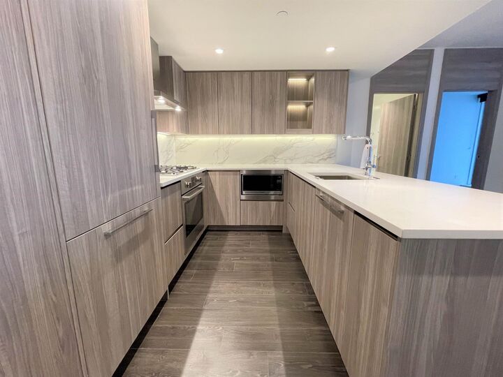 Property Photo: 9887 Whalley Boulevard 3303 BC V3T 0P4