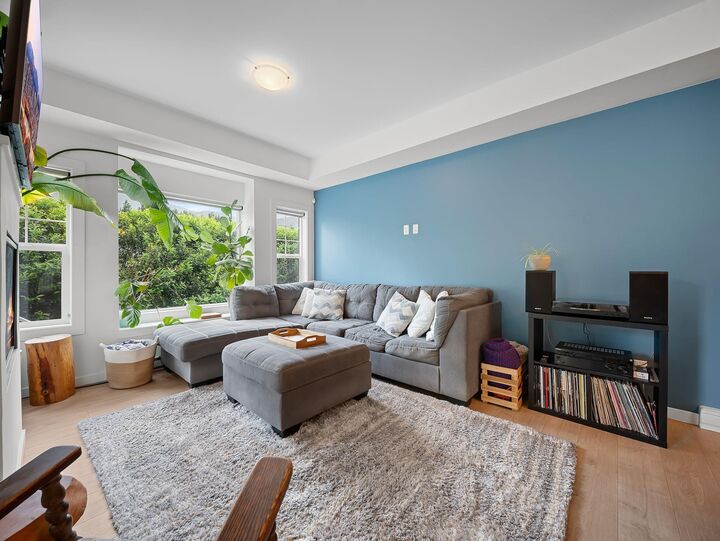 Property Photo: 39885 Government Road 2 BC V8B 0Z2