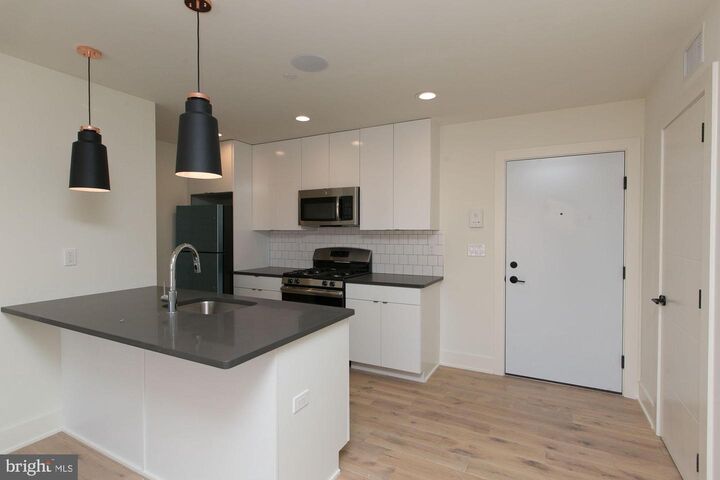 Property Photo: 2431 Frankford Avenue 35 15 PA 19125