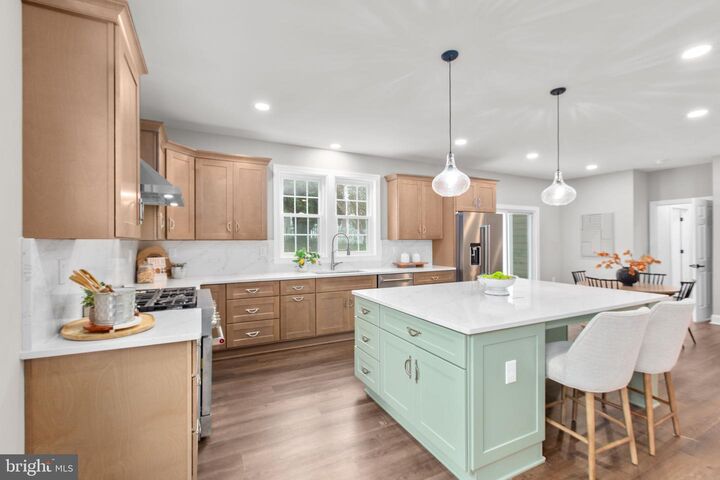 Property Photo: 913 Sylvania Avenue VA 22401